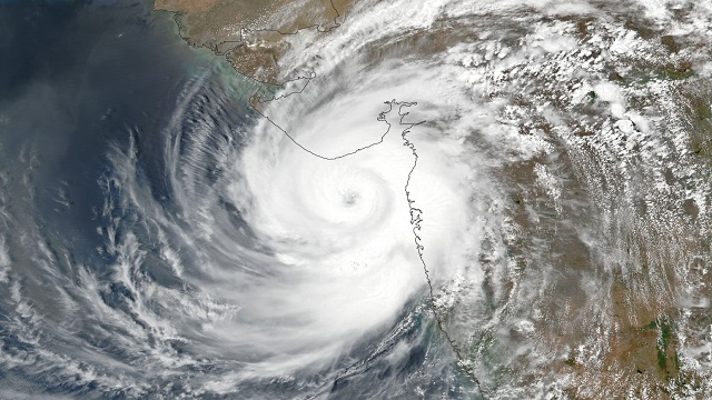 আগামী সপ্তাহে ঘূর্ণিঝড় আঘাত হানতে পারে