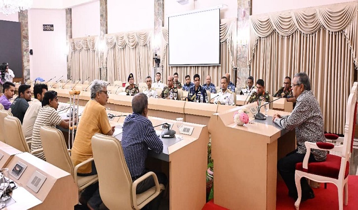 অন্তর্বর্তীকালীন সরকারের প্রধান ড. ইউনূস 