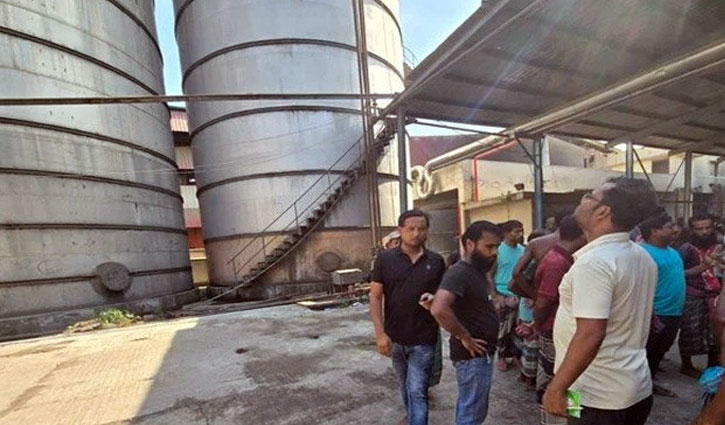 বগুড়ায় তেলের ট্যাংক বিস্ফোরণ, নিহত ৪