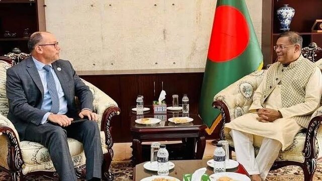 পররাষ্ট্রমন্ত্রীর সাথে পিটার হাসের সাক্ষাৎ 