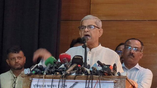বক্তব্য দিতে গিয়ে হঠাৎ কেঁদে ফেলেন মির্জা ফখরুল