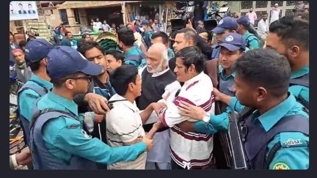 মিছিল থেকে আটকের পর মঈন খানকে ছেড়ে দিয়েছে পুলিশ