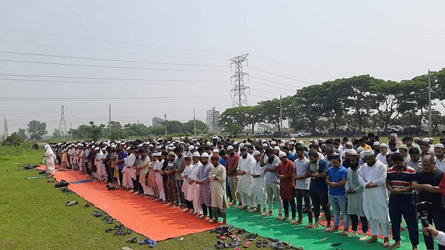 বৃষ্টির প্রার্থনায় রাজধানীতে সালাতুল ইস্তিসকার নামাজ অনুষ্ঠিত