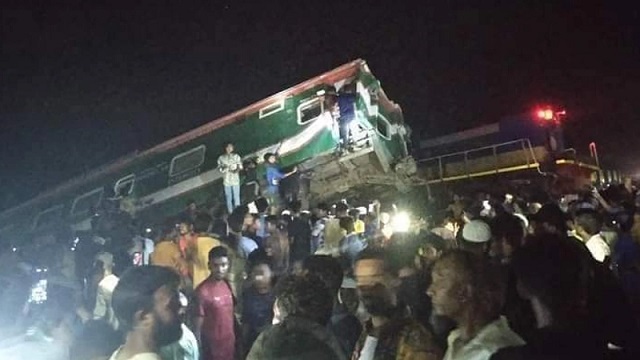 কুমিল্লায় মালবাহী-যাত্রীবাহী ট্রেনের সংঘর্ষ, আহত ২৫