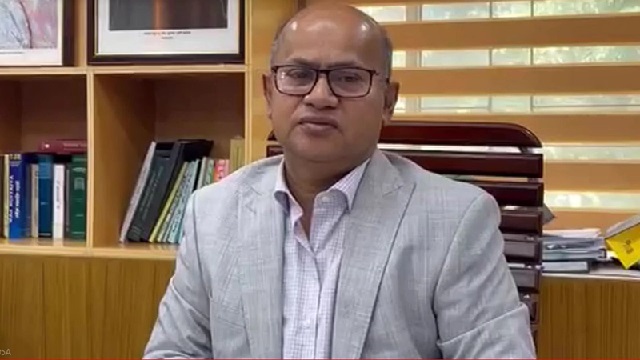 পলাতক থাকায় তারেক-জোবায়দার আইনি লড়াইয়ের সুযোগ নেই: অ্যাটর্নি জেনারেল