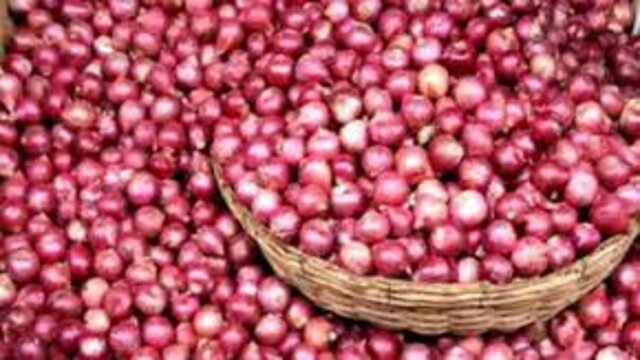 মঙ্গলবার থেকে ৫০ টাকায় বিক্রি হবে পিয়াজ