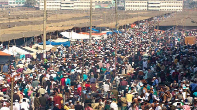 কানায় কানায় পূর্ণ ইজতেমা ময়দান