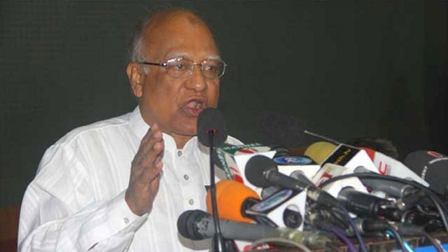 চিকিৎসার জন্য সিঙ্গাপুর গেলেন খন্দকার মোশাররফ