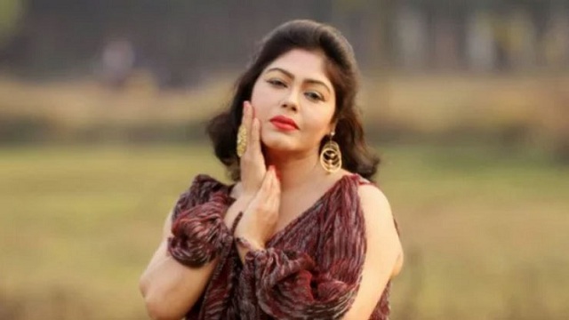 আত্মহত্যা করতে চাইলেন অভিনেত্রী নাসরিন