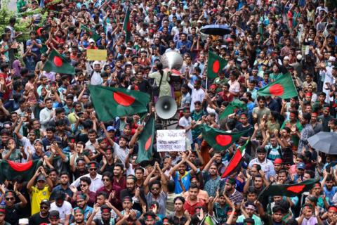 "কয়েক দশকের মধ্যে সবচেয়ে বড় সহিংস আন্দোলন"