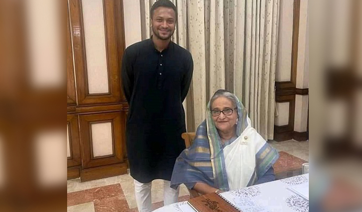 আওয়ামী লীগের মনোনয়ন ফরম কিনলেন সাকিব